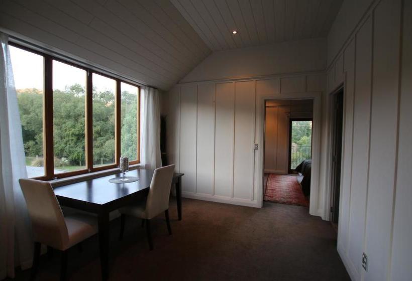 Bed and Breakfast Three Thirty 11