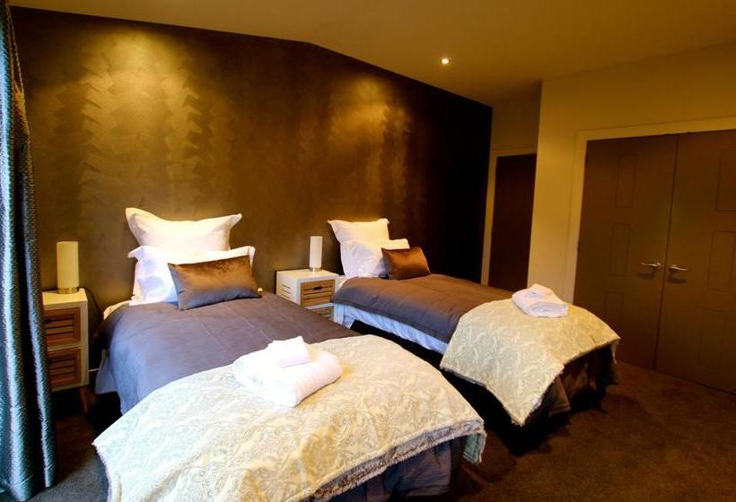 Bed and Breakfast Three Thirty 16