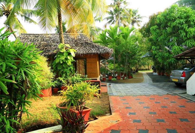 Kadalkkara Lake Resort 7