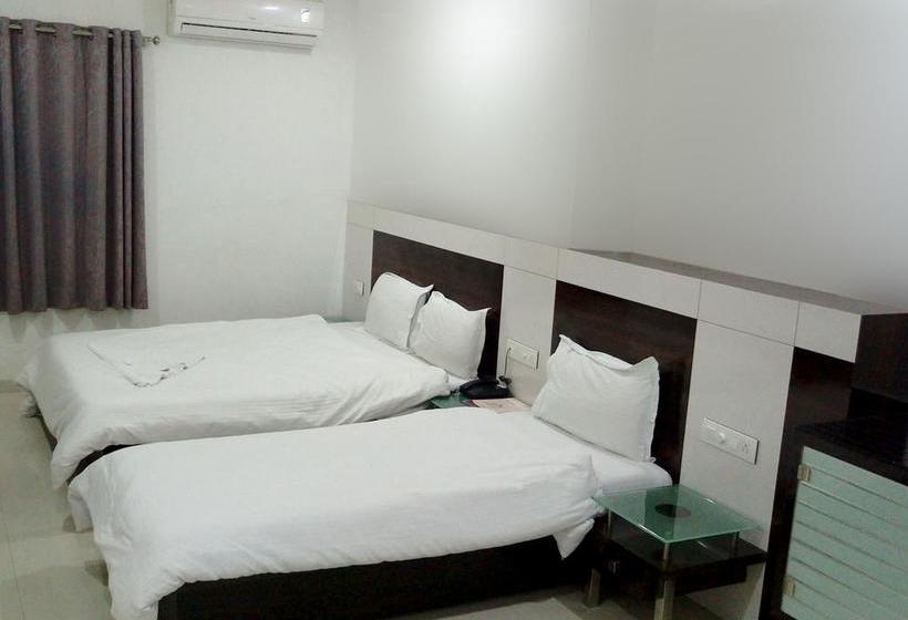 Hotel Satkar 1