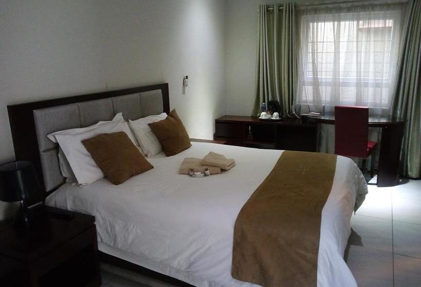 Hotel The Pillows Suite