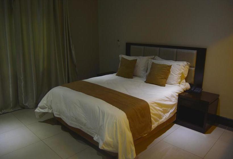 Hotel The Pillows Suite 11