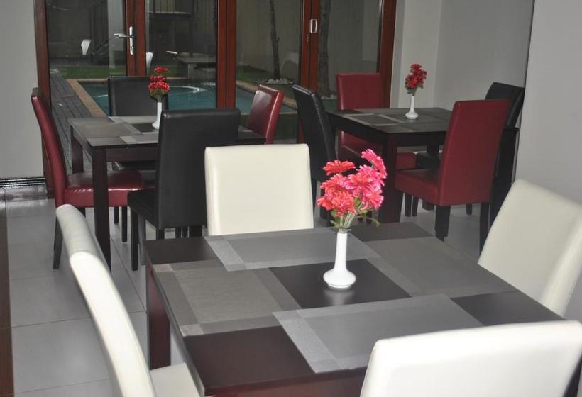 Hotel The Pillows Suite 14