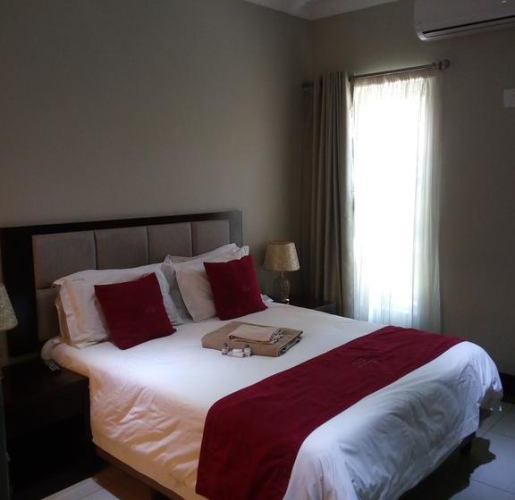 Hotel The Pillows Suite 15