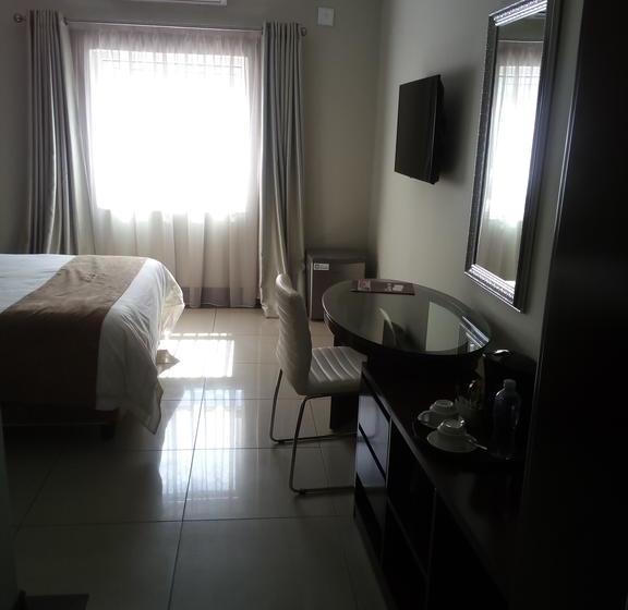 Hotel The Pillows Suite 19