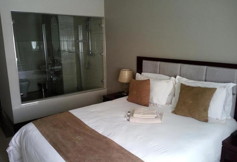 Hotel The Pillows Suite 2