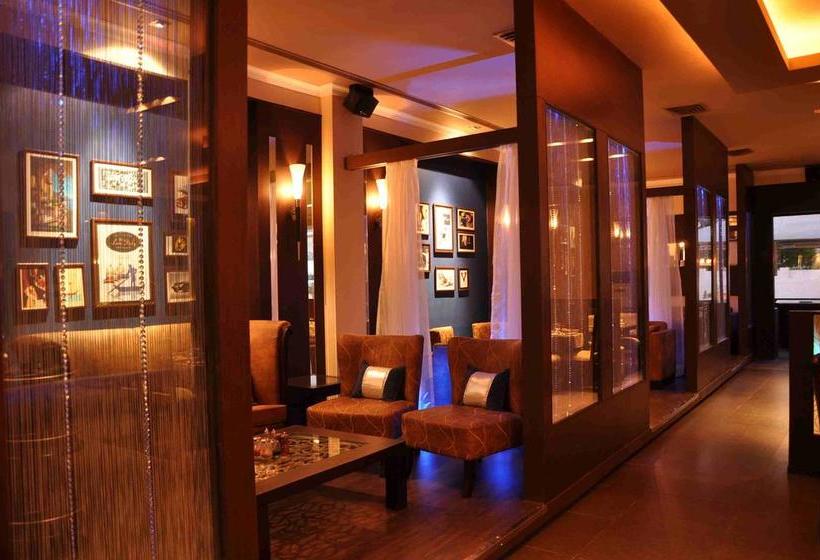 Hotel Regent Park 12