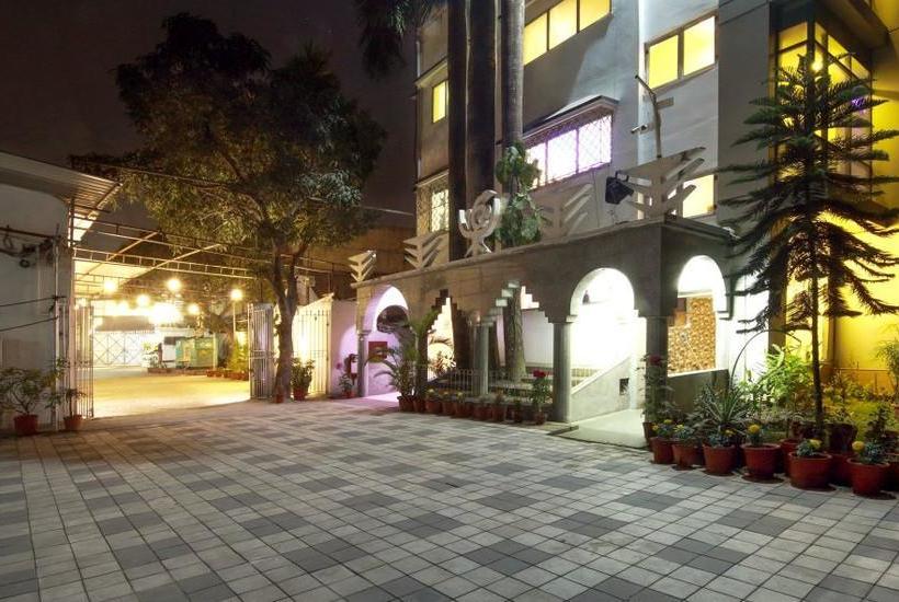 Hotel Treebo Sher E Punjab 1