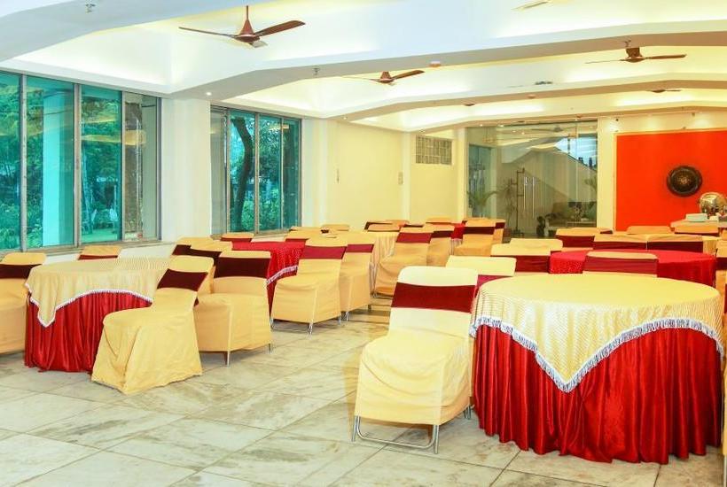 Hotel Treebo Sher E Punjab 14