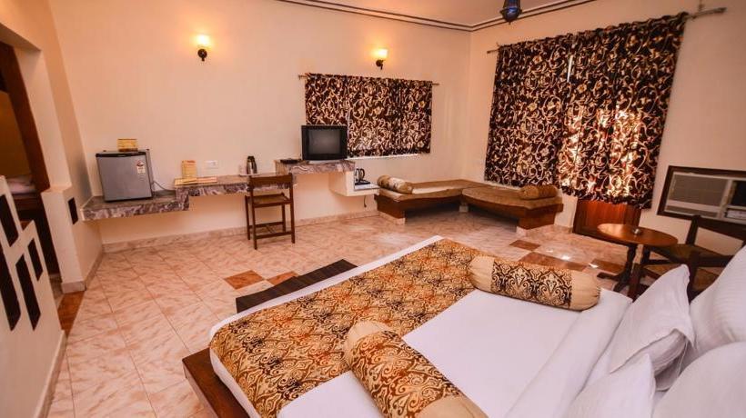 Kanwhizz Hum Tum Resort Ramnagar Uttarakhand