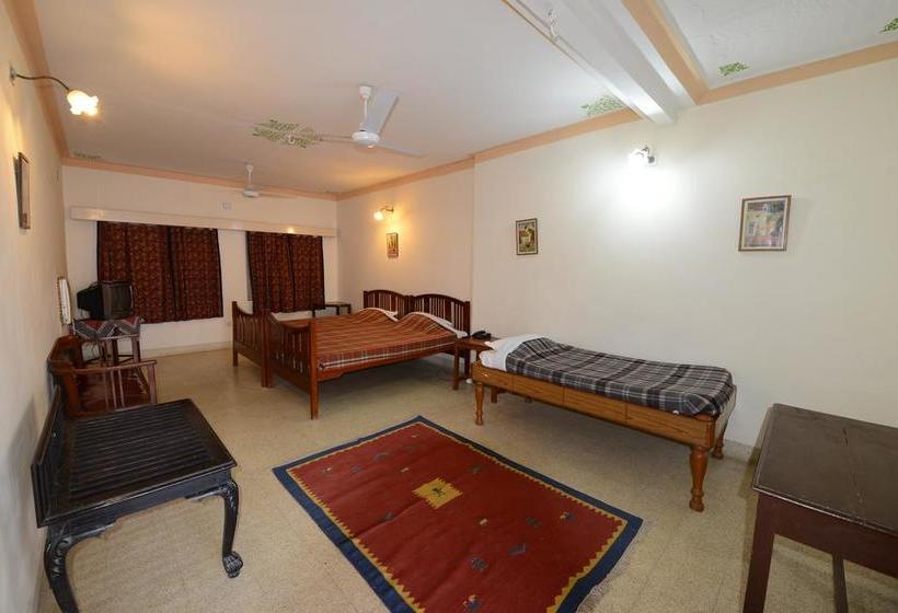 Hotel Jaswant Bhawan 10