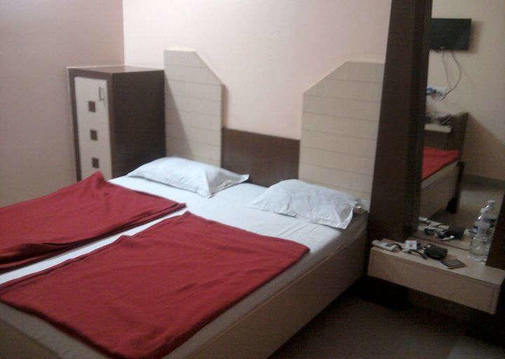 Hotel Kohinoor Square 10