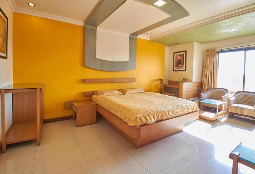 Hotel Kohinoor Square 9