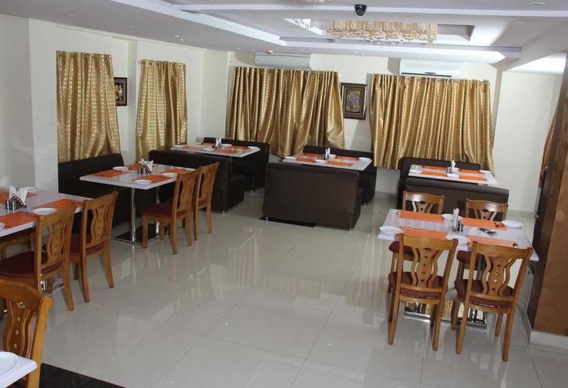 Hotel Lotus Grand 12