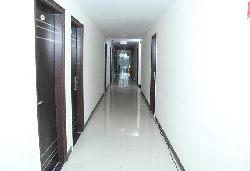 Hotel Lotus Grand 13