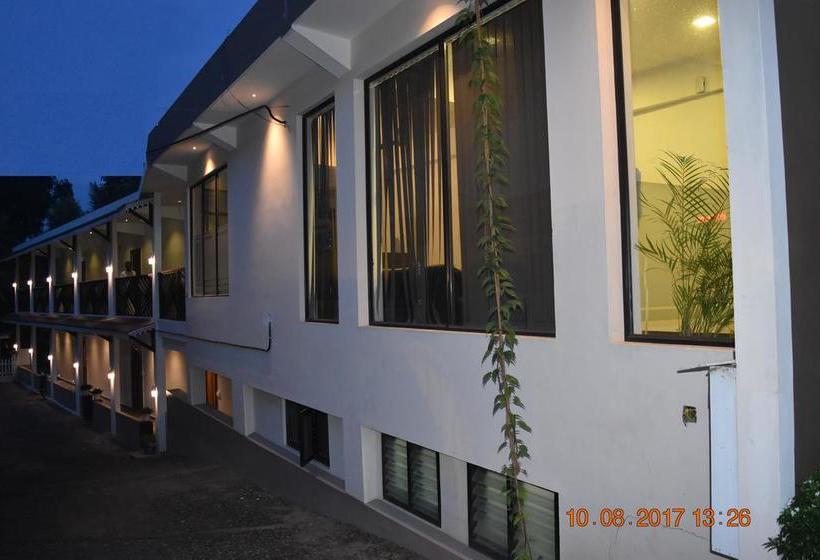 Bed and Breakfast Charles Premier Inn 1