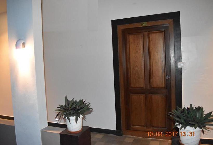 Bed and Breakfast Charles Premier Inn 5