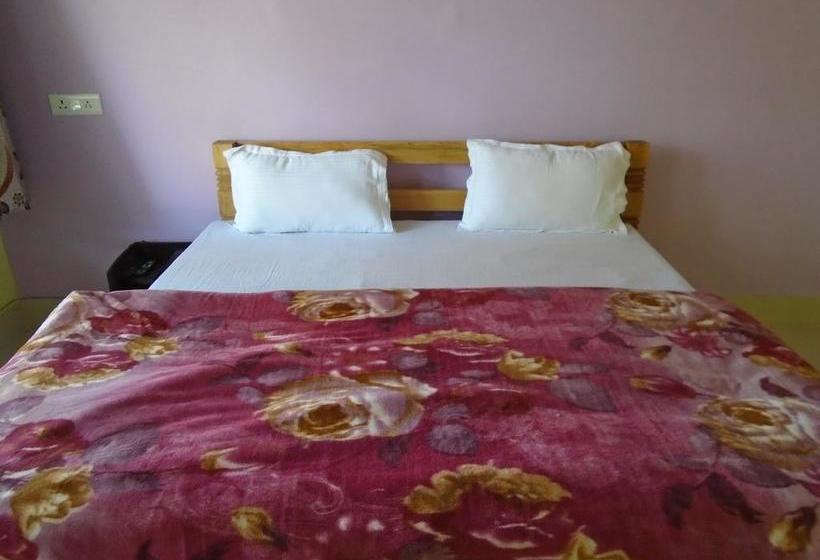 Hotel Gopal Binsar Retreat 4