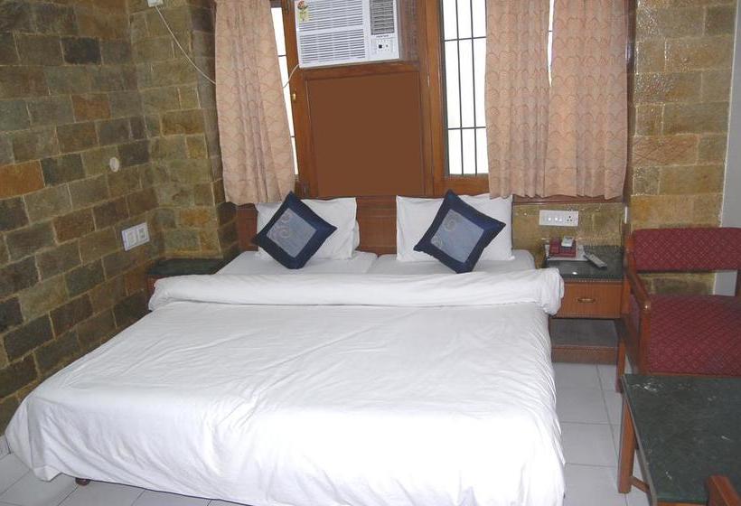 Hotel Victoria International 14