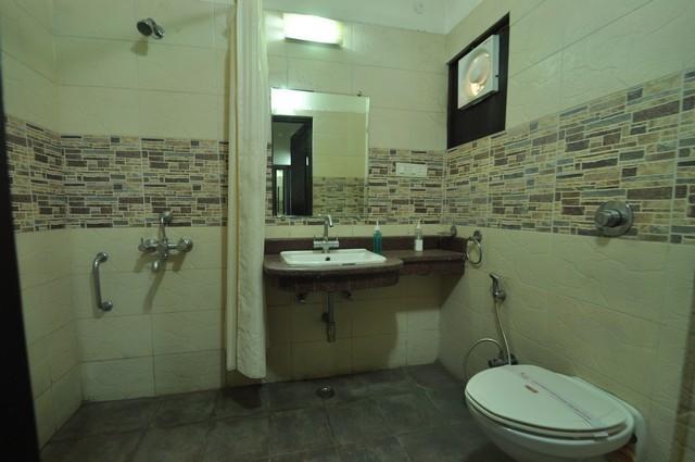 Hotel Yadu Residency 8