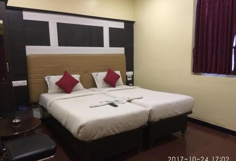 Hotel Aakash Residency 12