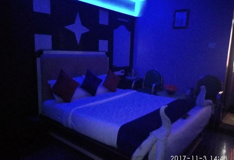 Hotel Aakash Residency 3