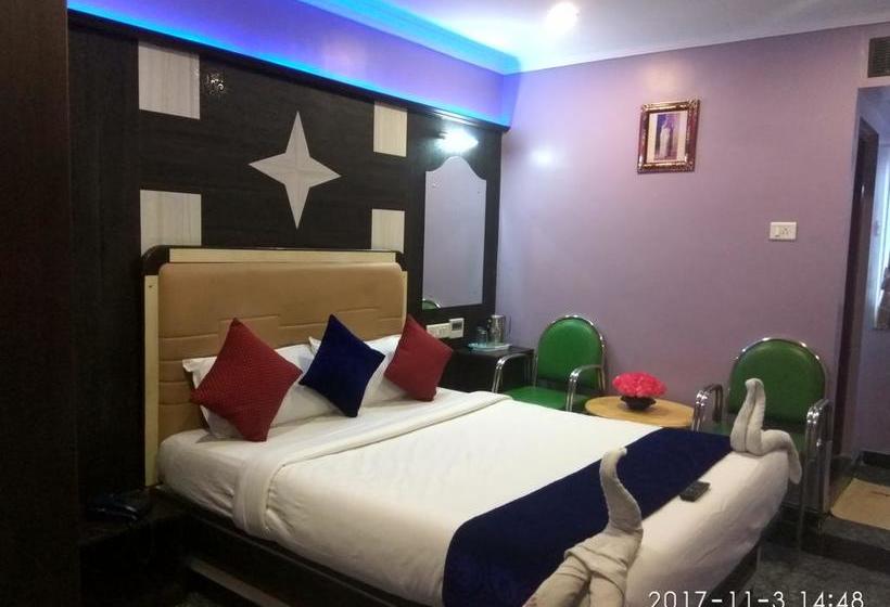 Hotel Aakash Residency 7