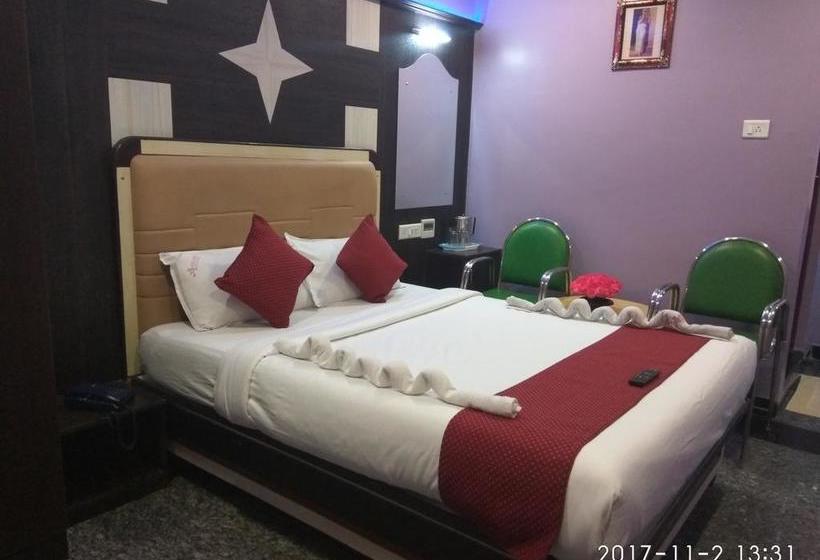 Hotel Aakash Residency 9