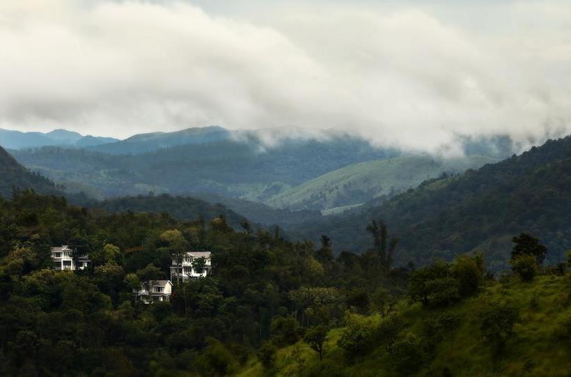 Hotel Hills & Hues 4