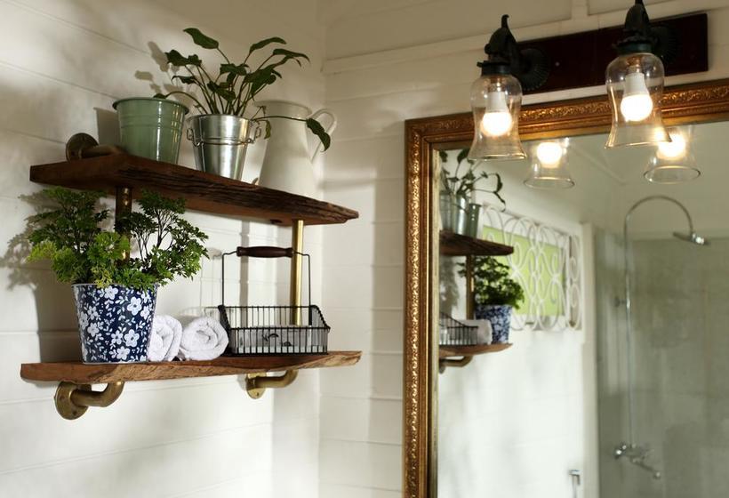 Hotel Hills & Hues 8