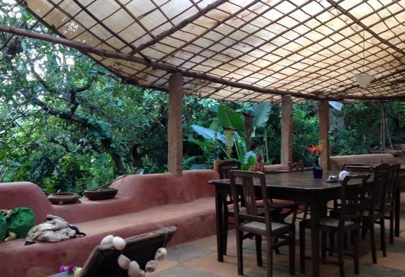 Resort Khaama Kethna Retreat Centre 12