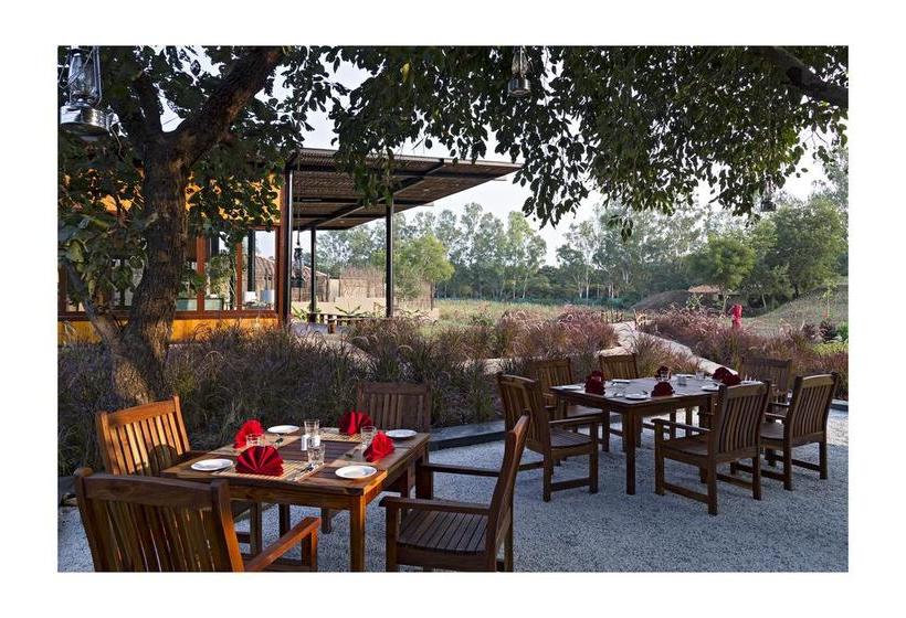 Resort Jehan Numa Retreat Club & Spa 8