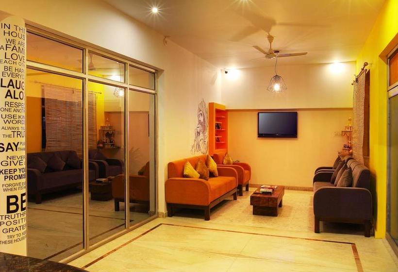 Hostel Zostel Pushkar 16