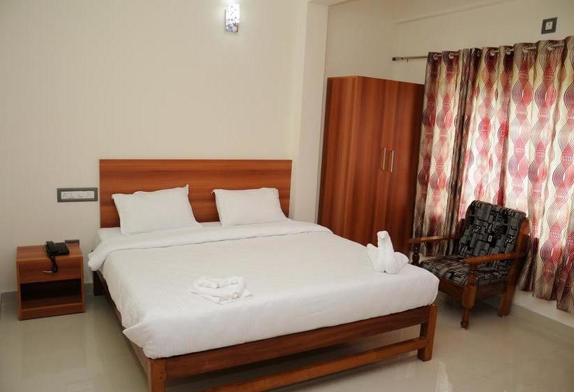 Hotel Atithi Comforts 6