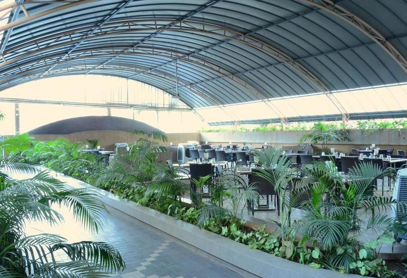 Hotel Oyo Premium Nh 8 Dahisar Mumbai 10