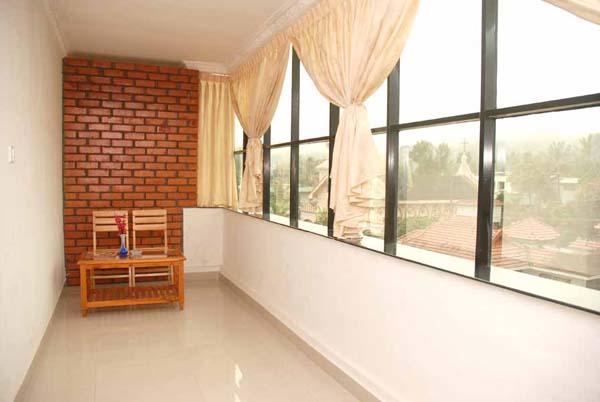 Hotel Lakeshore Inn 17