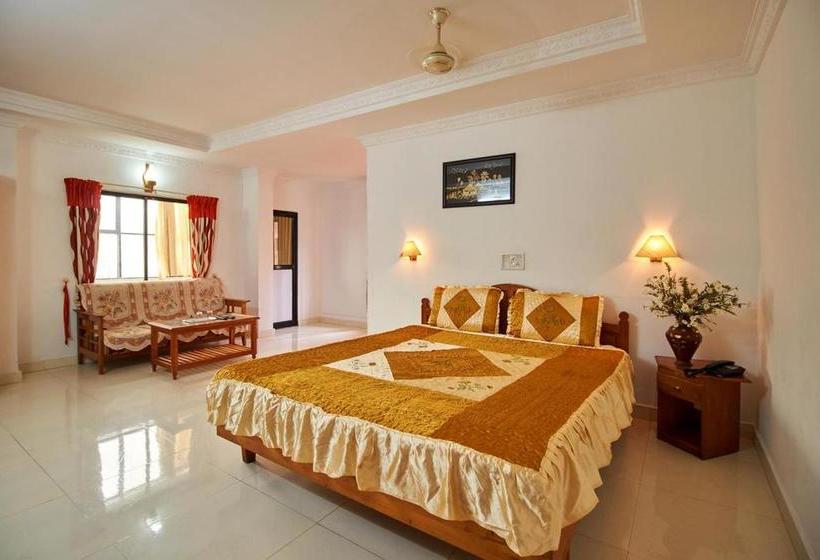 Hotel Lakeshore Inn 4