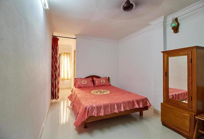 Hotel Lakeshore Inn 7