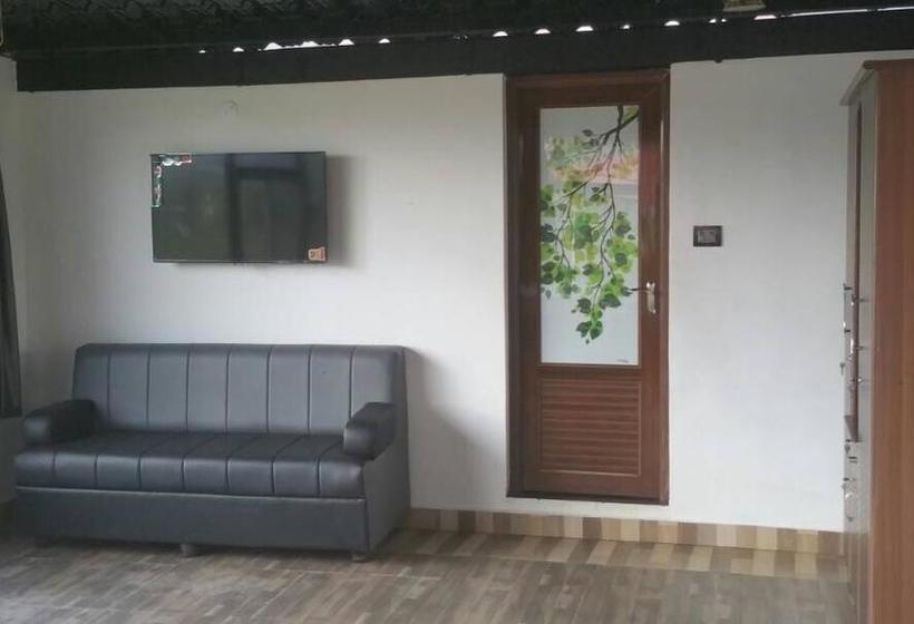 Resort Country Tavern 10