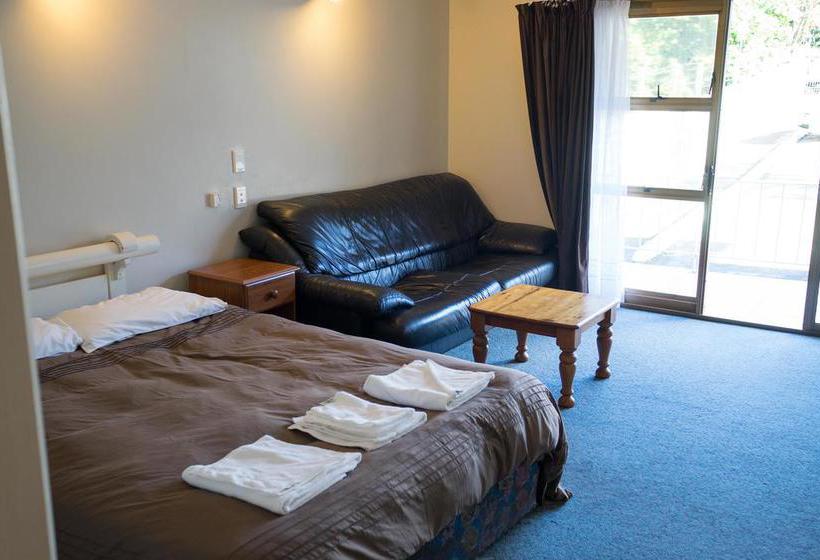 Away Home Villa Motel 11