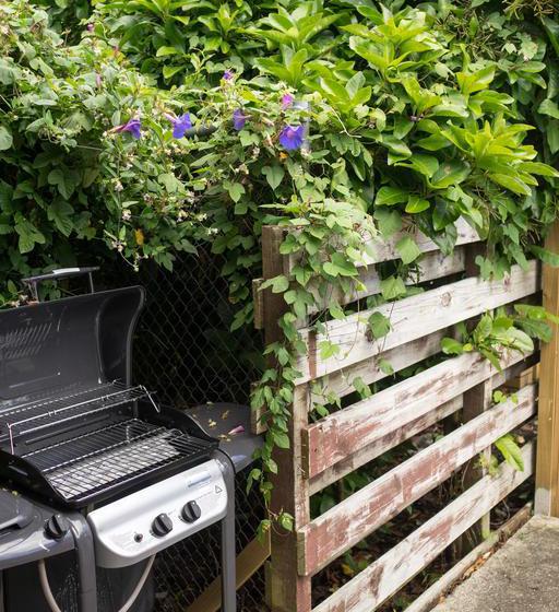 Away Home Villa Motel 16