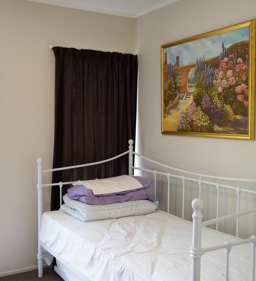 Away Home Villa Motel 17