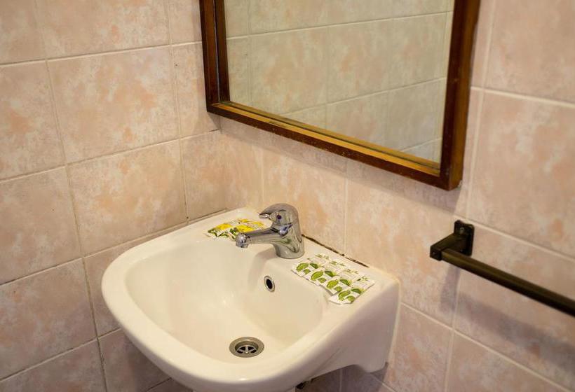 Away Home Villa Motel 4