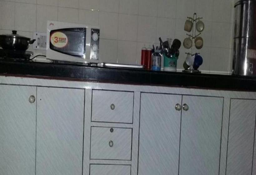 Bed and Breakfast Abode Home Cool & Homely Place 8