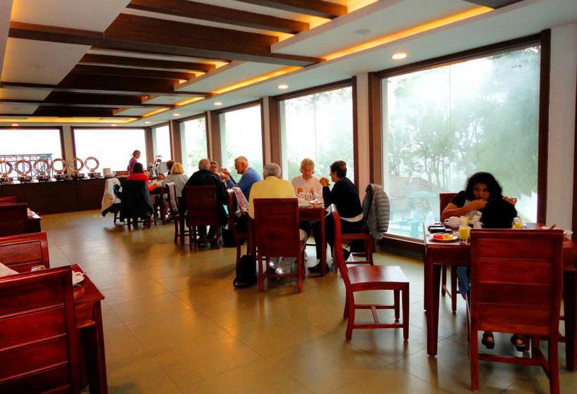 Resort Forest Canopy 4