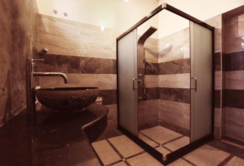 Resort The Grange 12