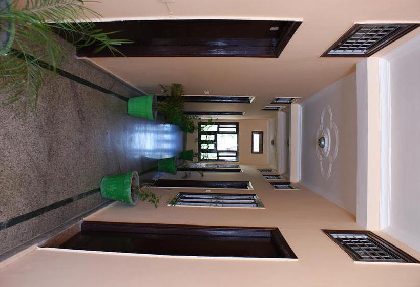 Hotel Radha Krishna Guesthouse 11