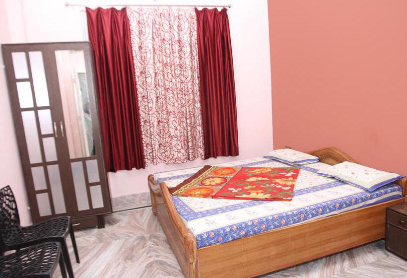 Bed and Breakfast Madhusudan 5