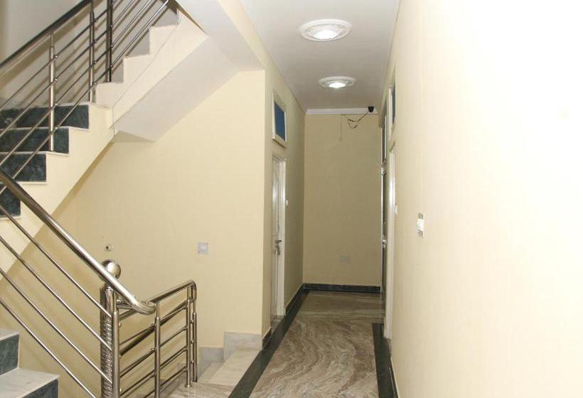 Bed and Breakfast Madhusudan 9