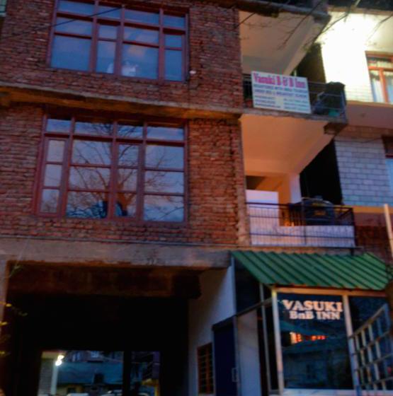 Vasuki B&b Inn 13